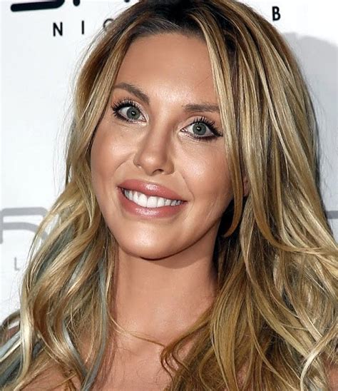 chloe lattanzi.